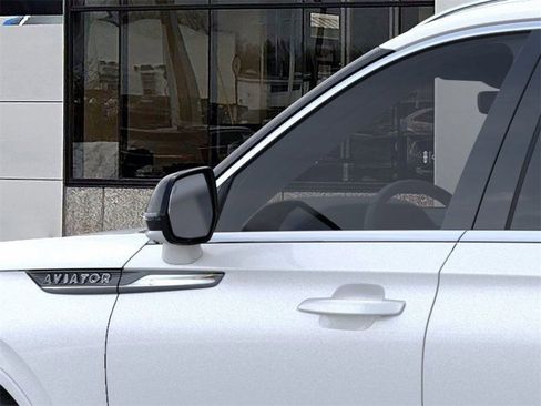 New 2025 Lincoln Aviator Black Label image 40