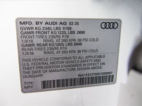 Certified 2025 Audi Q3 2.0T Premium Plus w/ Premium Plus Package image 28