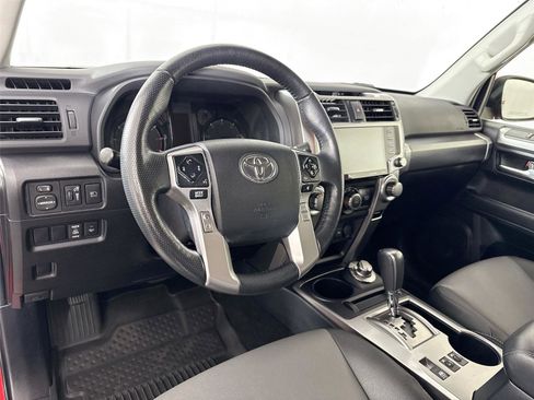 Certified 2024 Toyota 4Runner SR5 Premium AWD/4WD image 4