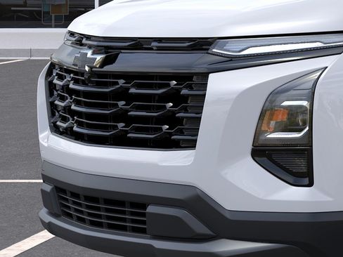 New 2027 Chevrolet Equinox LT w/ Convenience Package II FWD image 13