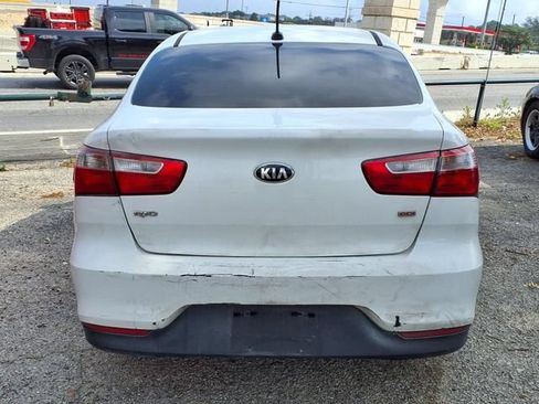 Used 2016 Kia Rio LX FWD image 4