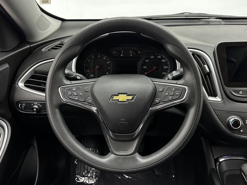 Used 2025 Chevrolet Malibu LT image 25