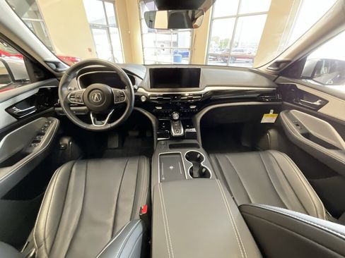 Certified 2025 Acura MDX w/ Technology Package image 10