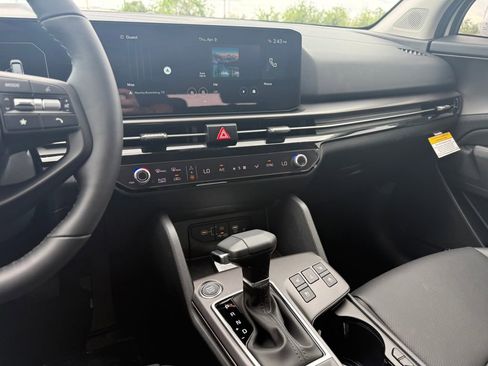 New 2026 Kia Sportage SX image 14
