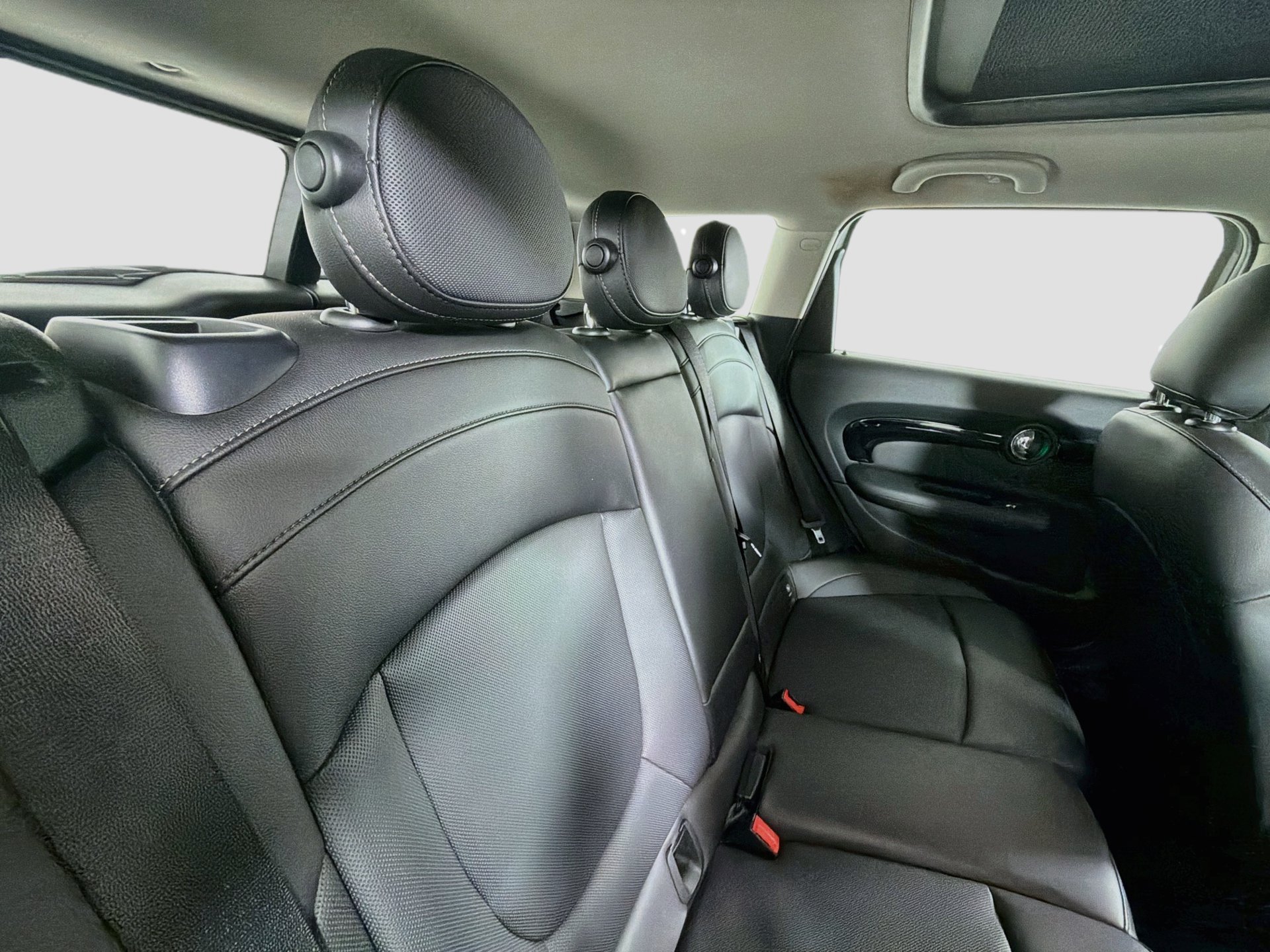 Used 2019 MINI Cooper Clubman ALL4 AWD/4WD image 26