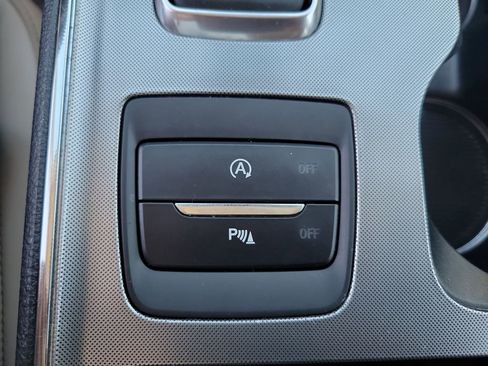 Used 2024 Ford Edge Titanium image 15