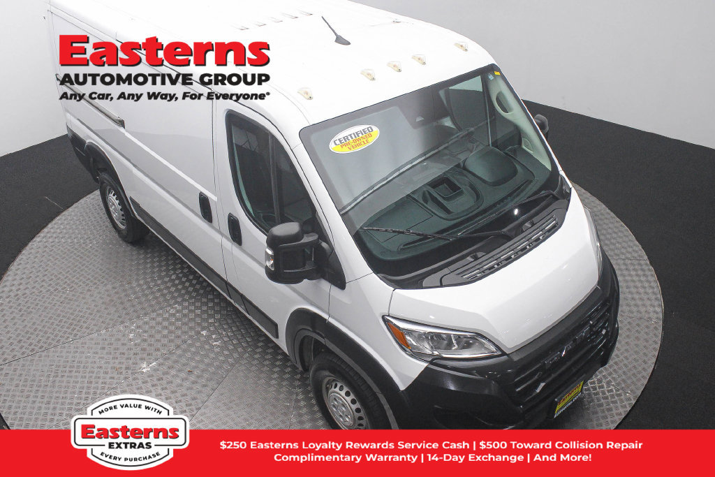 Used 2025 RAM ProMaster 2500 w/ Convenience Group FWD image 4