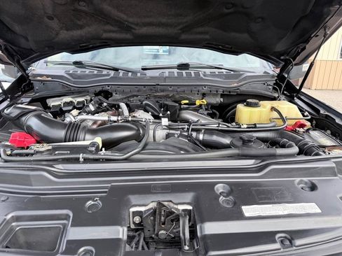 Used 2019 Ford F350 Lariat w/ Lariat Value Package image 2