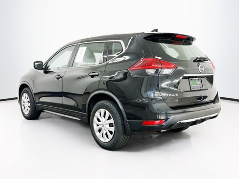 Used 2018 Nissan Rogue S AWD/4WD image 5