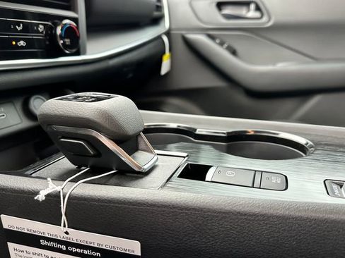 Used 2026 Nissan Rogue S image 12