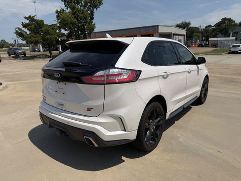 Used 2019 Ford Edge ST w/ Equipment Group 401A AWD/4WD image 4