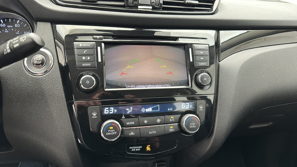 Used 2022 Nissan Rogue Sport SV AWD/4WD image 18