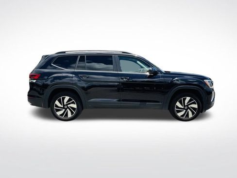 Used 2024 Volkswagen Atlas SE AWD/4WD image 4