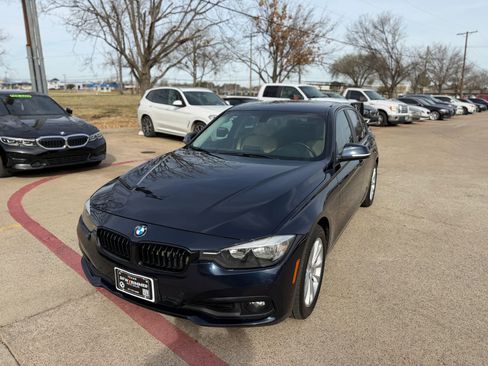 Used 2017 BMW 320i Sedan image 1