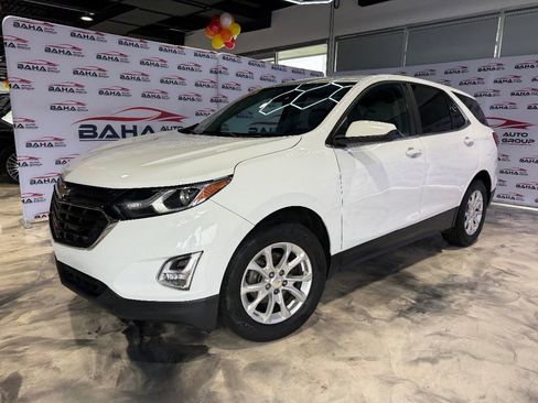Used 2021 Chevrolet Equinox LT image 2
