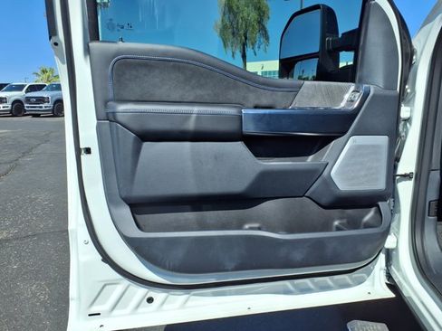 Certified 2025 Ford F250 Platinum AWD/4WD image 22