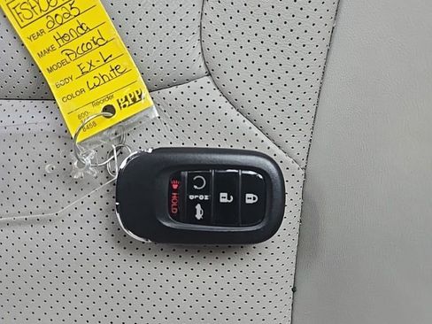 Certified 2025 Honda Accord EX-L image 35