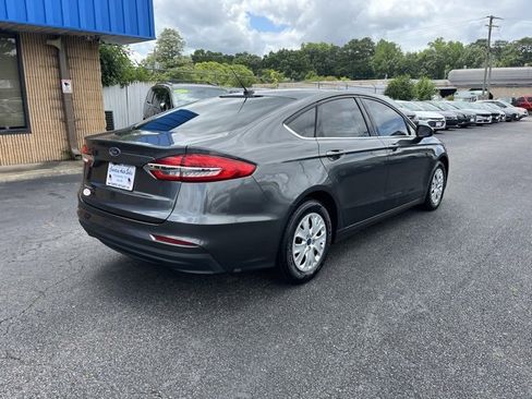 Used 2019 Ford Fusion S image 5