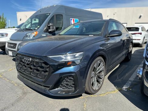 Used 2025 Audi Q8 Premium Plus w/ Premium Plus Package image 3