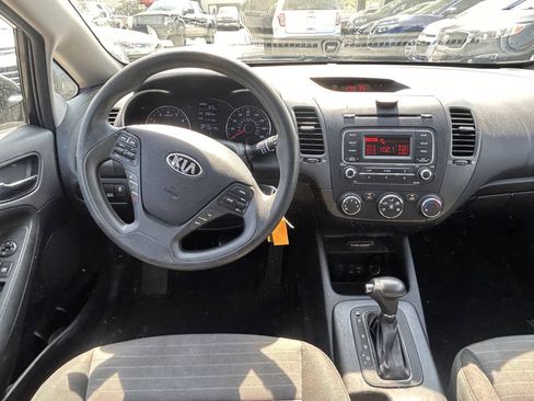 Used 2016 Kia Forte LX FWD image 8