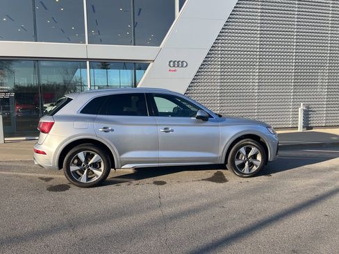 Used 2022 Audi Q5 2.0T Premium Plus w/ Premium Plus Package image 16