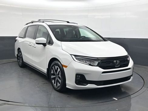 New 2026 Honda Odyssey EX-L image 2
