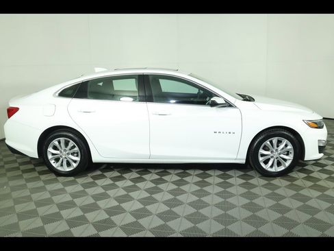 Used 2024 Chevrolet Malibu LT image 15
