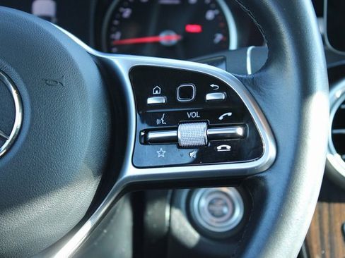 Used 2022 Mercedes-Benz GLC 300 4MATIC image 28