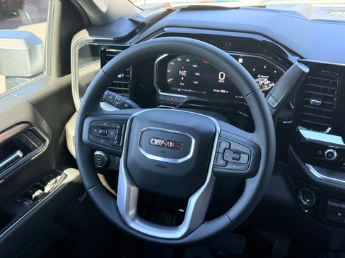 New 2026 GMC Sierra 2500 SLT w/ SLT Premium Package image 17