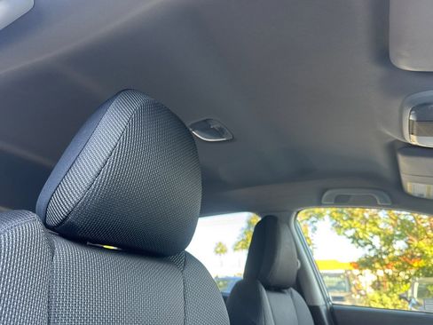 Certified 2023 Subaru Crosstrek 2.0i image 19