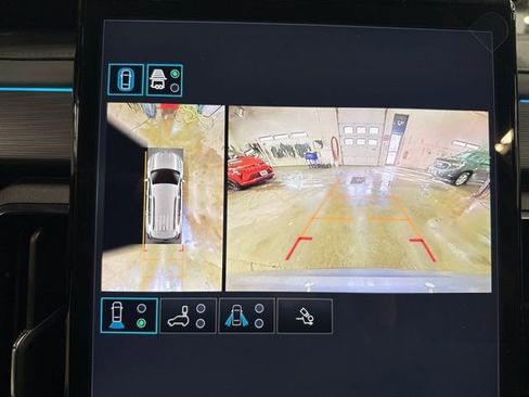 New 2026 GMC Acadia AT4 w/ LPO, Floor Liner Package AWD/4WD image 16