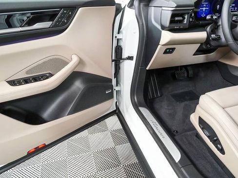 New 2026 Porsche Macan Electric image 8