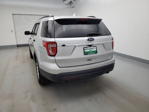 Used 2017 Ford Explorer FWD image 6