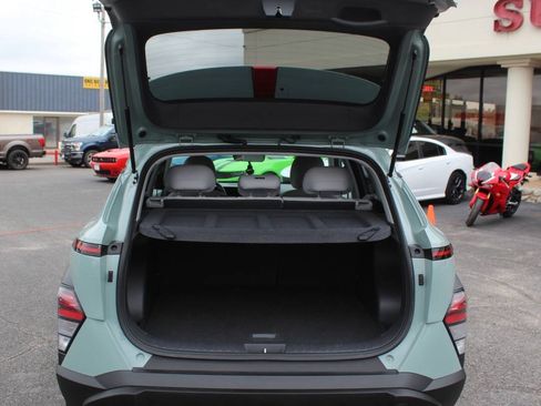 Used 2025 Hyundai Kona SEL FWD image 12
