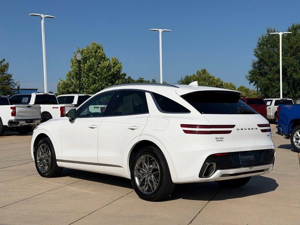 Used 2023 Genesis GV70 2.5T w/ Select Package AWD/4WD image 6