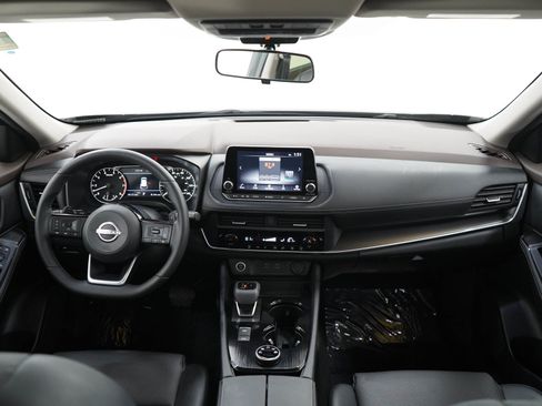 Used 2023 Nissan Rogue SV w/ SV Premium B Package AWD/4WD image 14