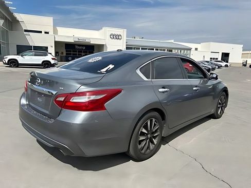 Used 2018 Nissan Altima 2.5 SL FWD image 3