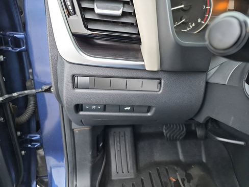 Used 2021 Nissan Rogue SL w/ Premium Package image 33