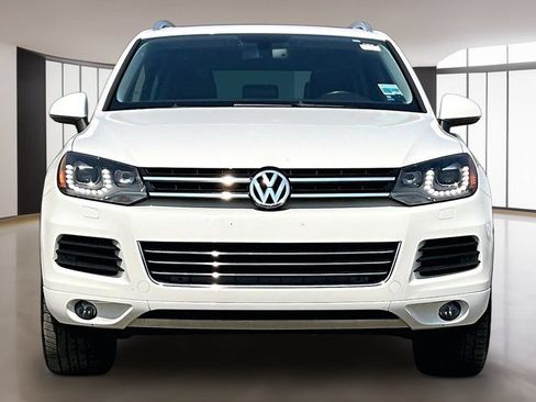 Used 2011 Volkswagen Touareg VR6 AWD/4WD image 5