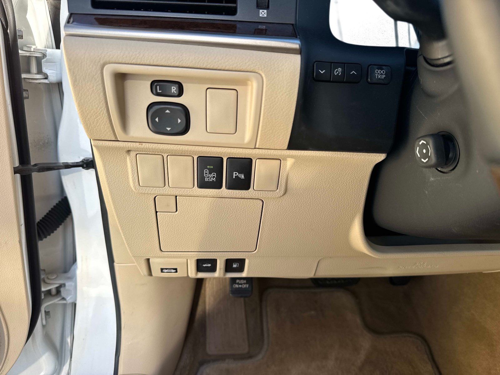 Used 2015 Lexus ES 350 w/ Luxury Package FWD image 31