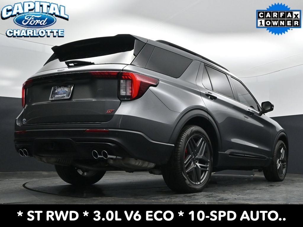 Used 2025 Ford Explorer ST RWD image 28