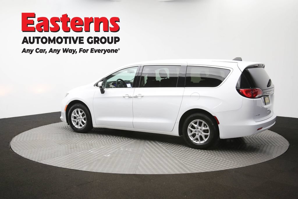 Used 2022 Chrysler Voyager LX FWD image 62
