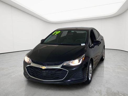 Used 2019 Chevrolet Cruze LT FWD image 43