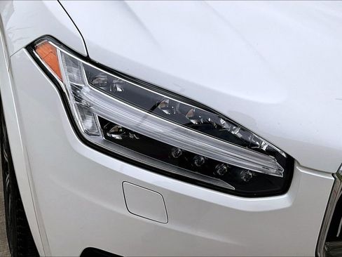 Used 2023 Volvo XC90 B5 Core w/ Climate Package image 40