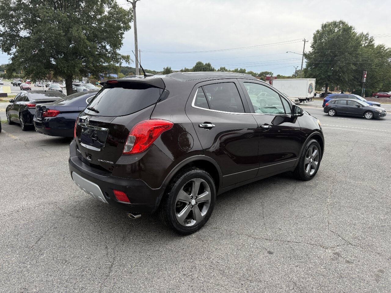 Used 2014 Buick Encore Convenience FWD image 5