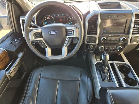 Used 2018 Ford F150 Lariat w/ Equipment Group 502A Luxury image 28