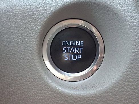 Used 2022 Toyota Corolla Cross LE FWD image 10