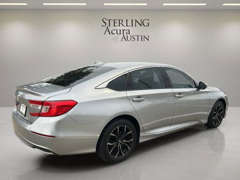 Used 2020 Honda Accord EX image 5