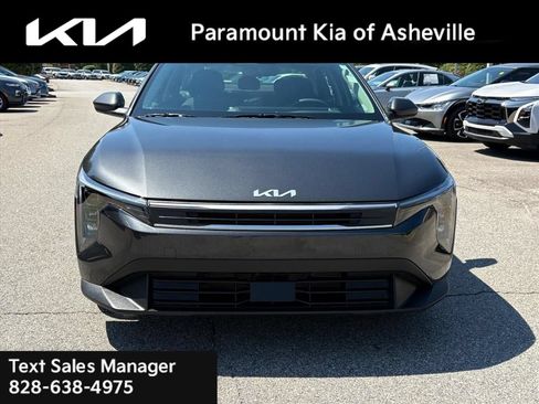 Certified 2025 Kia K4 FWD image 2