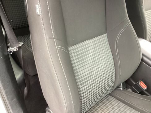 Used 2021 Dodge Challenger SXT image 19